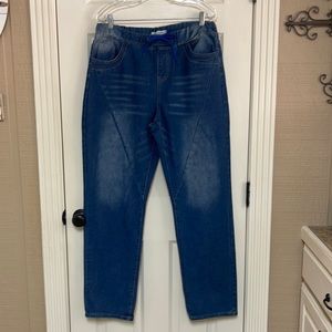 Misslook jeans size XL. Pockets in front and back. Used but great condition!